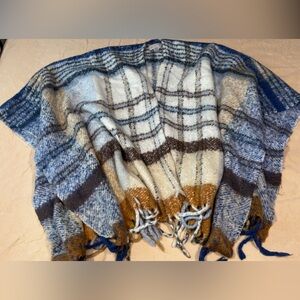 Universal thread poncho